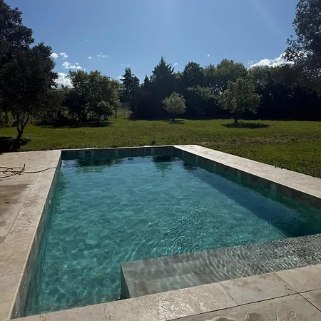 Grand Mas Provencale Renove Avec Piscine *