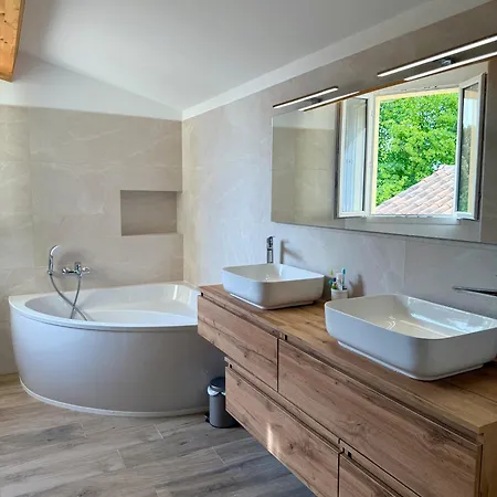 Grand Mas Provencale Renove Avec Piscine Valreas